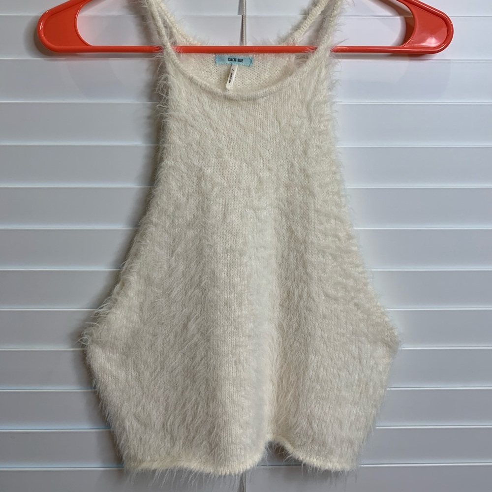 Kimchi Blue white fluffy crop